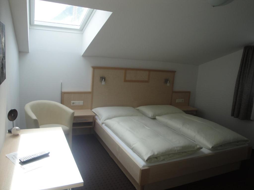 Pension Dorfplatzl Fusch an der Grossglocknerstrasse Номер фото