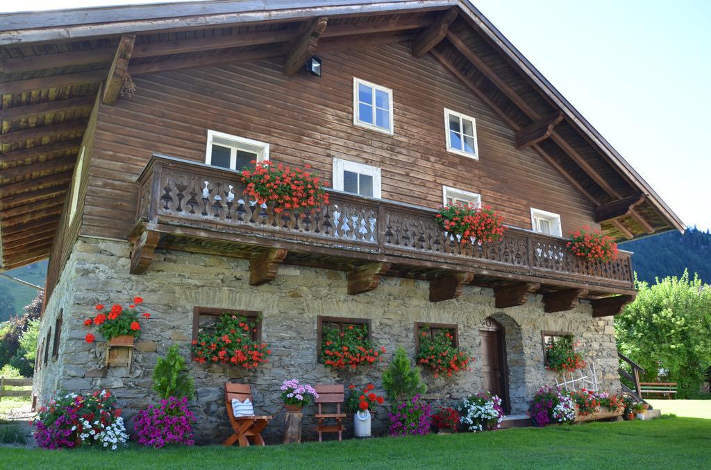 Pension Dorfplatzl Fusch an der Grossglocknerstrasse Экстерьер фото