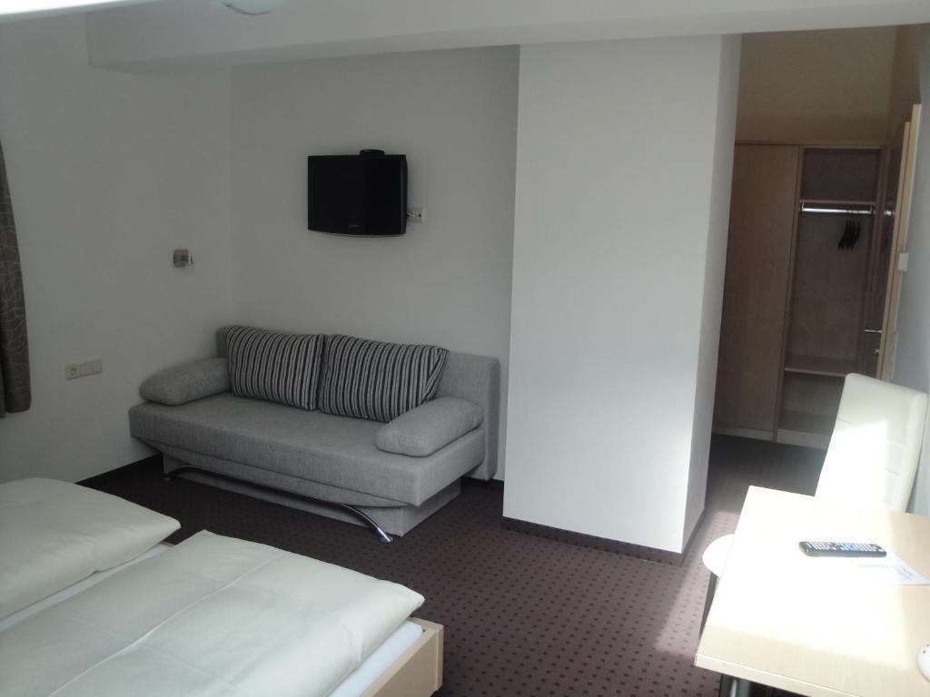 Pension Dorfplatzl Fusch an der Grossglocknerstrasse Номер фото